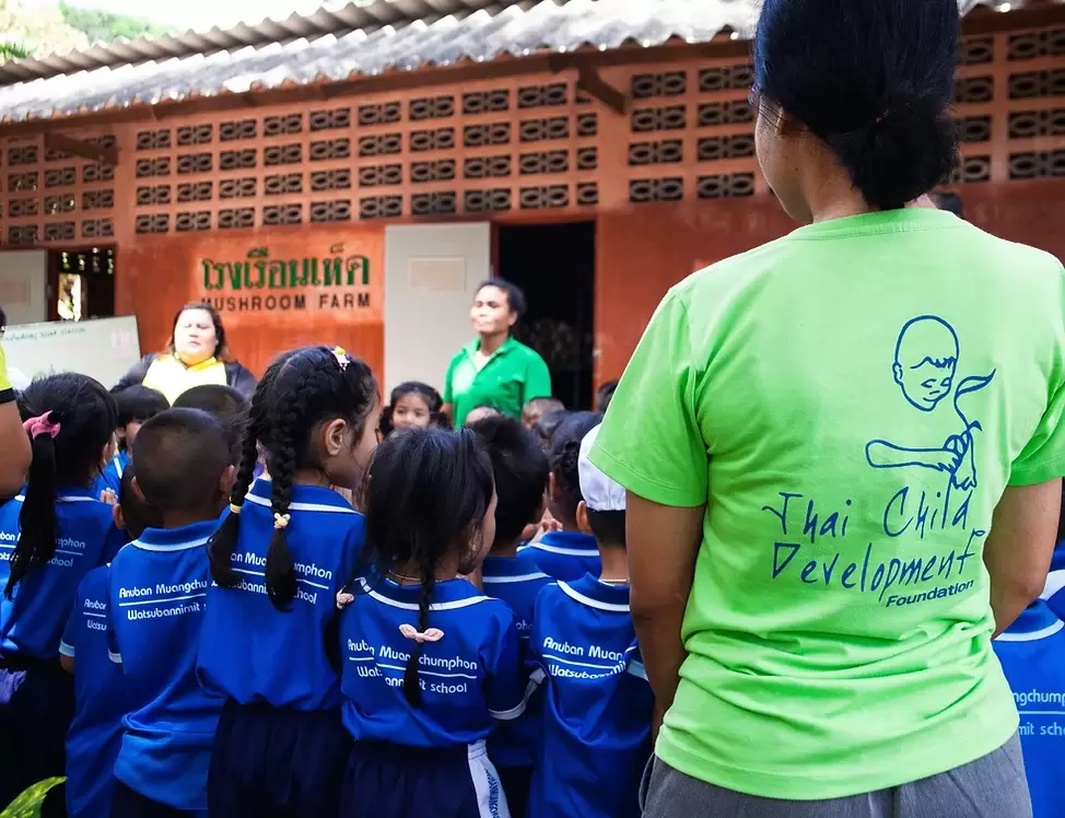 Op maat gemaakte hulp voor Thaise kinderen